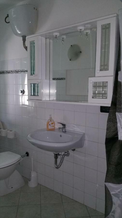 Il Nido Apartment Понтедера Екстериор снимка